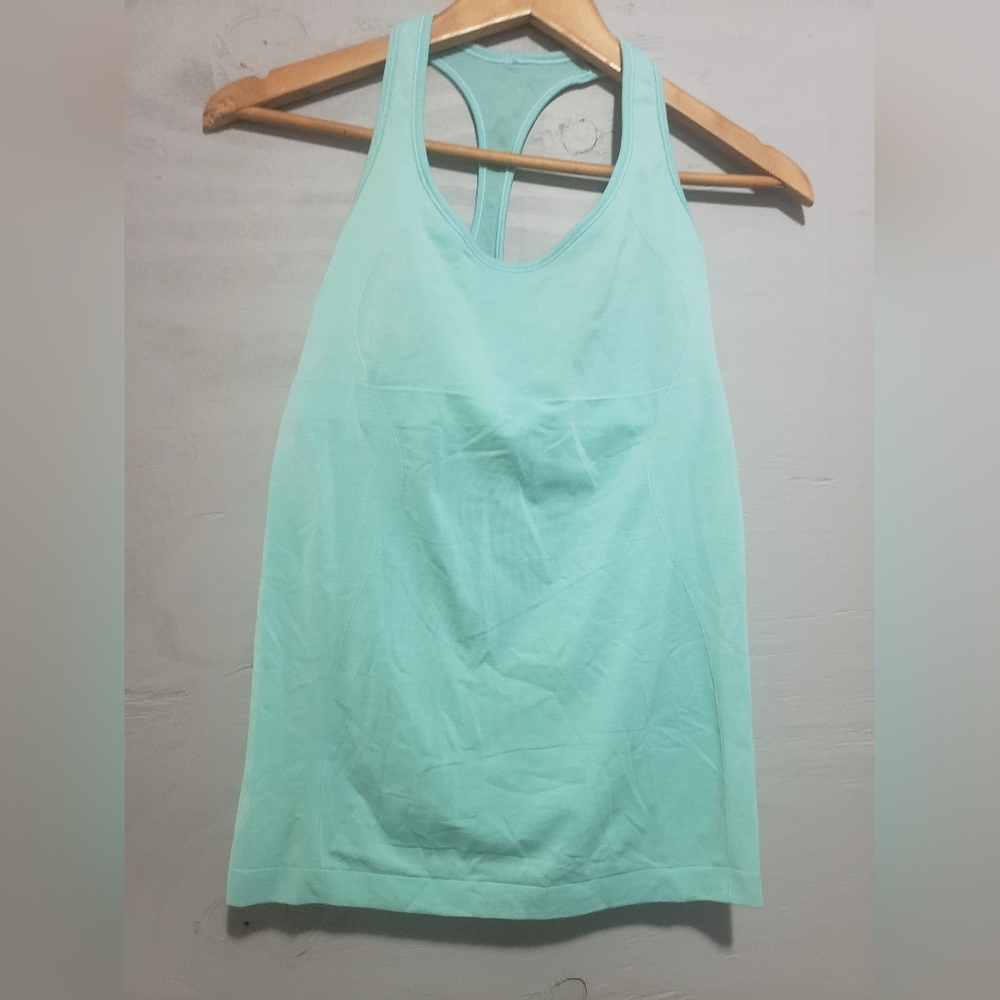 Lululemon muscle shirt